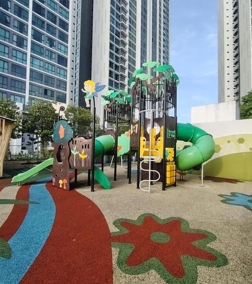 Greenfield Residence With Amazing Pool View And High-Speed Wi-Fi Petaling Jaya Apartment