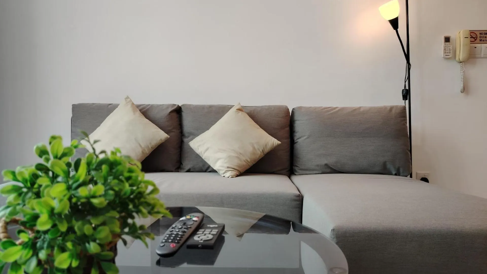 Greenfield Residence With Amazing Pool View And High-Speed Wi-Fi Petaling Jaya Apartment