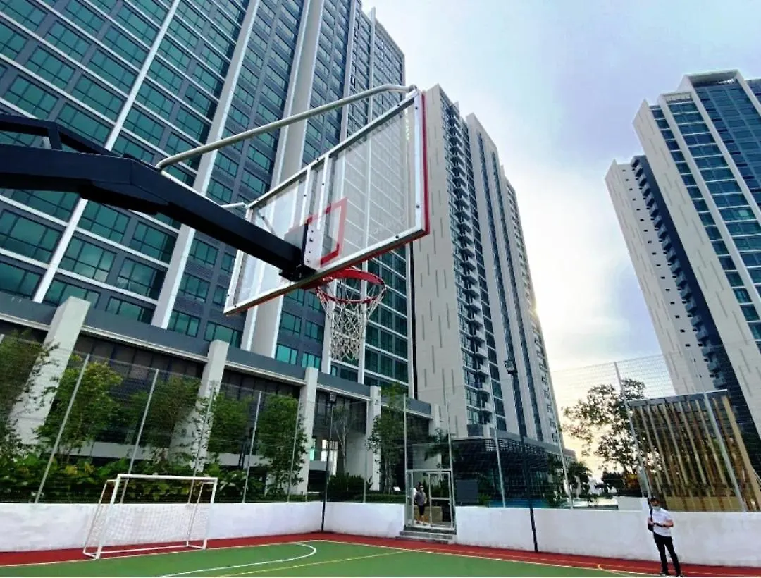 Greenfield Residence With Amazing Pool View And High-Speed Wi-Fi Petaling Jaya Apartment