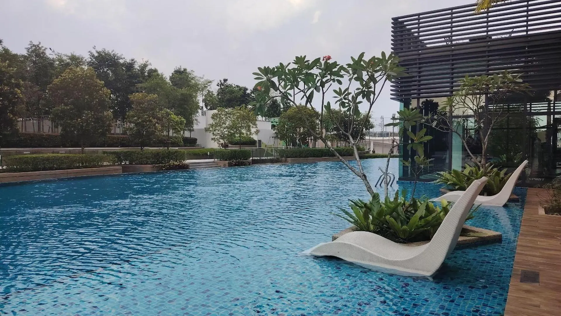 Greenfield Residence With Amazing Pool View And High-Speed Wi-Fi Petaling Jaya Malaysia