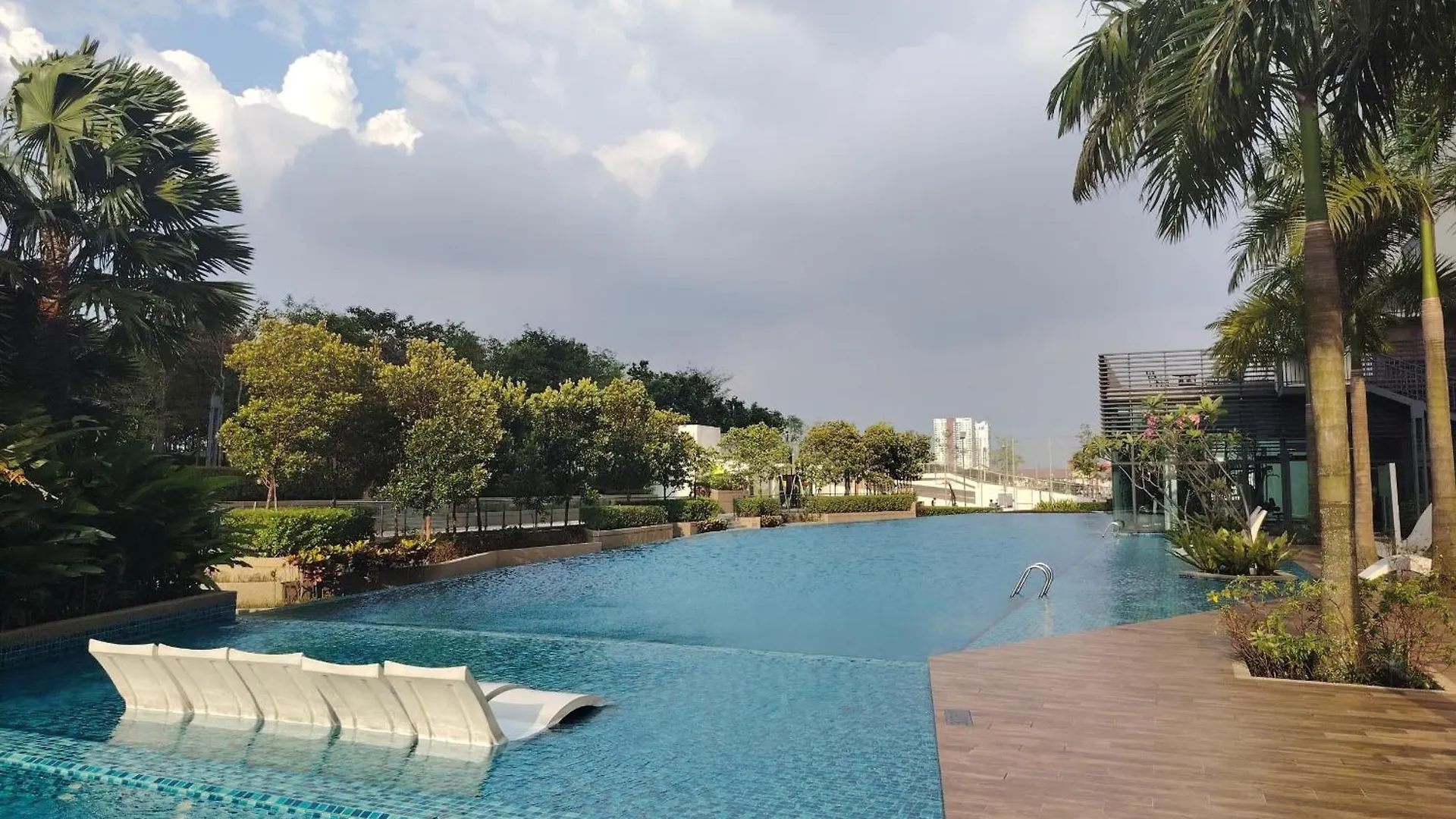 Greenfield Residence With Amazing Pool View And High-Speed Wi-Fi Petaling Jaya 0*,  Malaysia