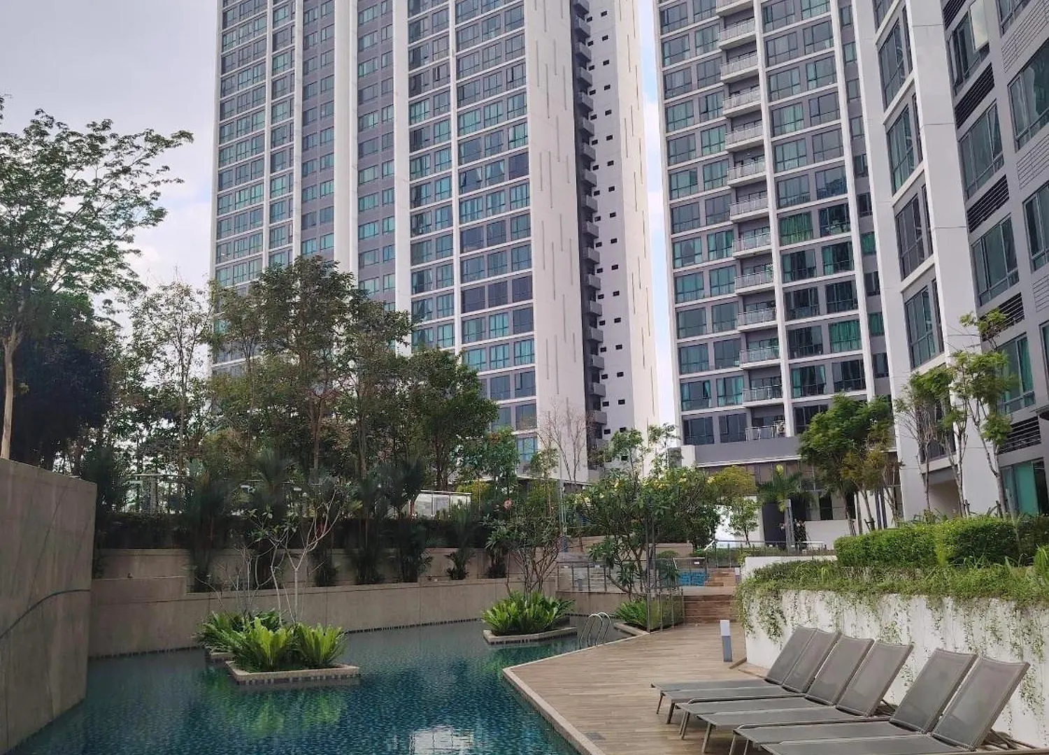 Greenfield Residence With Amazing Pool View And High-Speed Wi-Fi Petaling Jaya Apartment